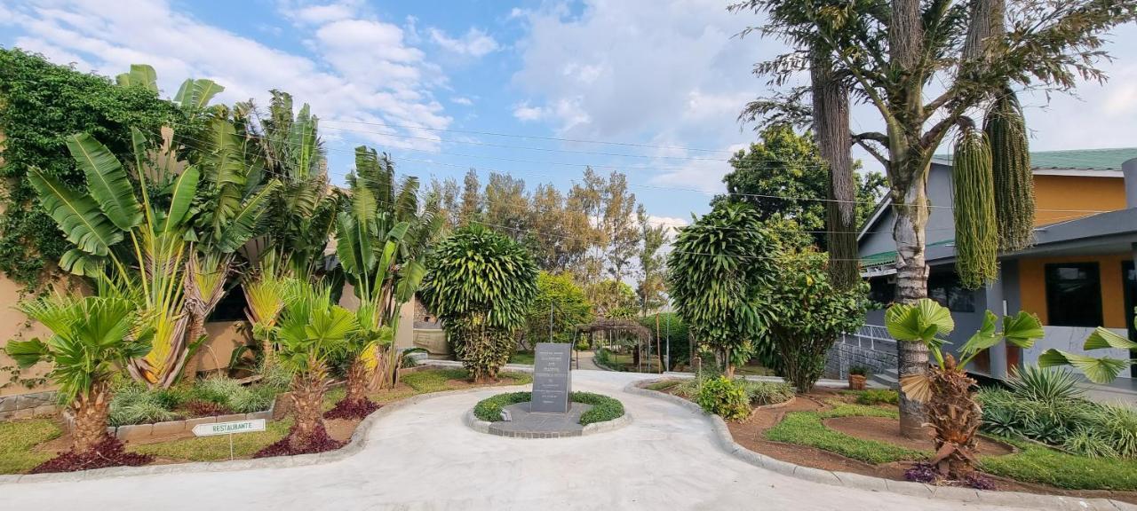 Milpark Hotel Cafumpe Ngoại thất bức ảnh