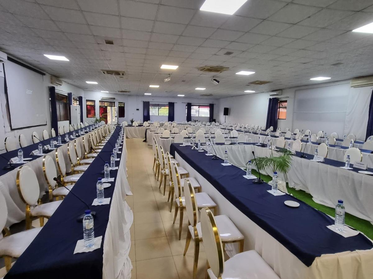 Milpark Hotel Cafumpe Ngoại thất bức ảnh